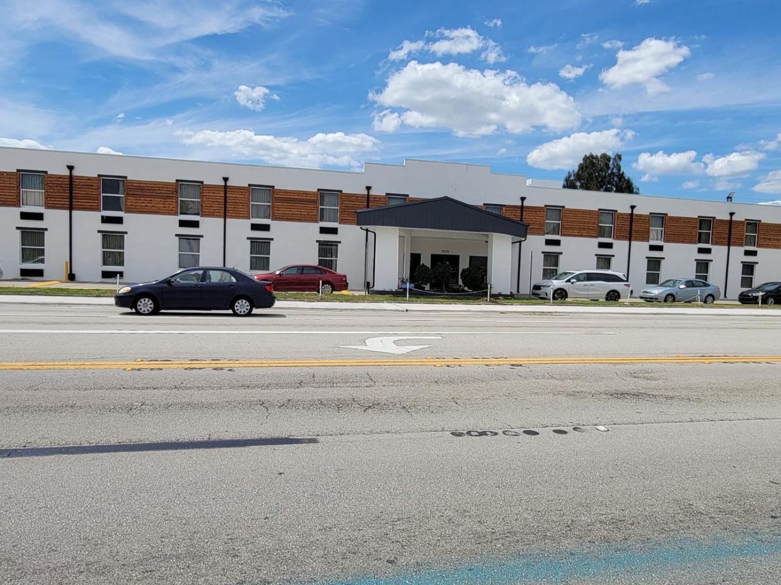 Travel Inn Winter Haven Bagian luar foto